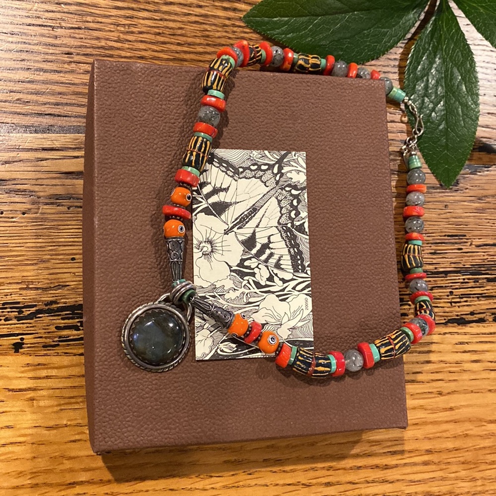 Kris Taylor Necklace - Picture 3 of 4